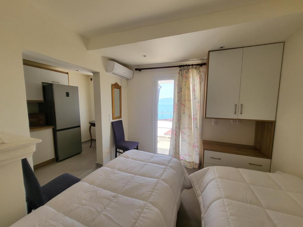 Blue Heaven Apartment Sarandë Exterior foto